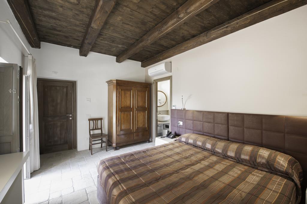 Гостьовий будинок Liscia Country Relais Сант'Антоніо-ді-Галлура Екстер'єр фото
