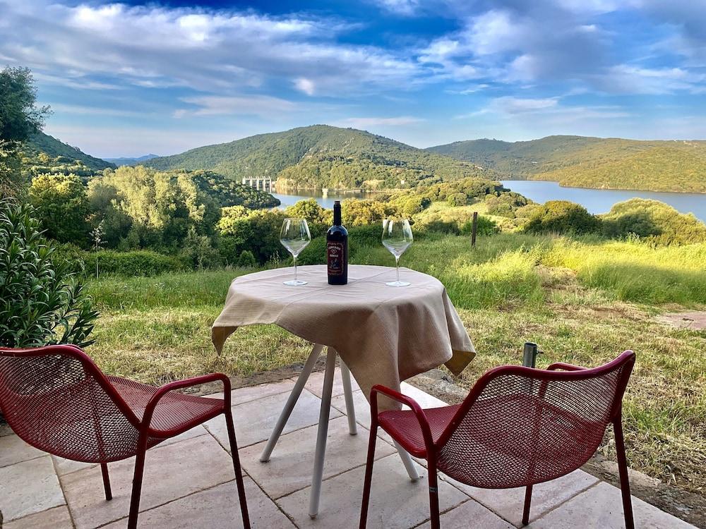 Гостьовий будинок Liscia Country Relais Сант'Антоніо-ді-Галлура Екстер'єр фото
