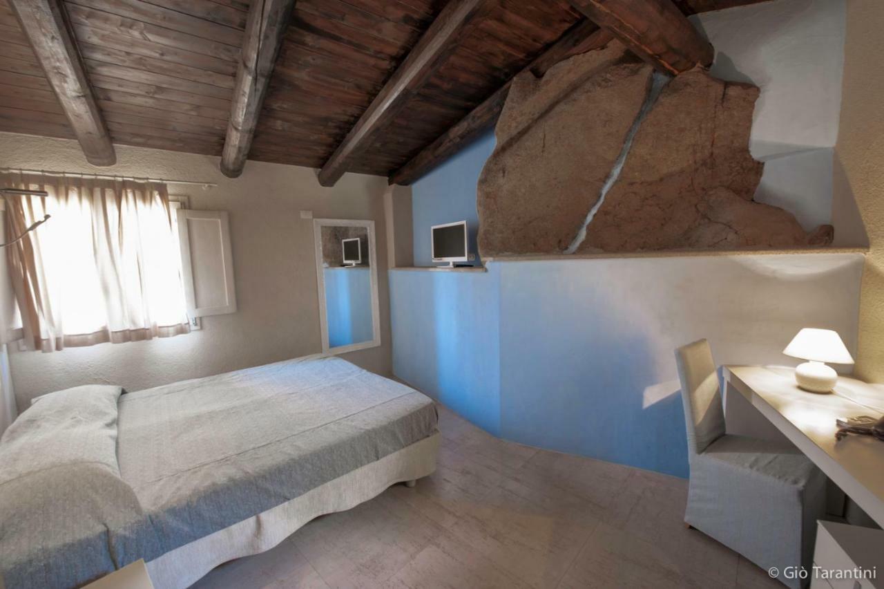 Гостьовий будинок Liscia Country Relais Сант'Антоніо-ді-Галлура Екстер'єр фото