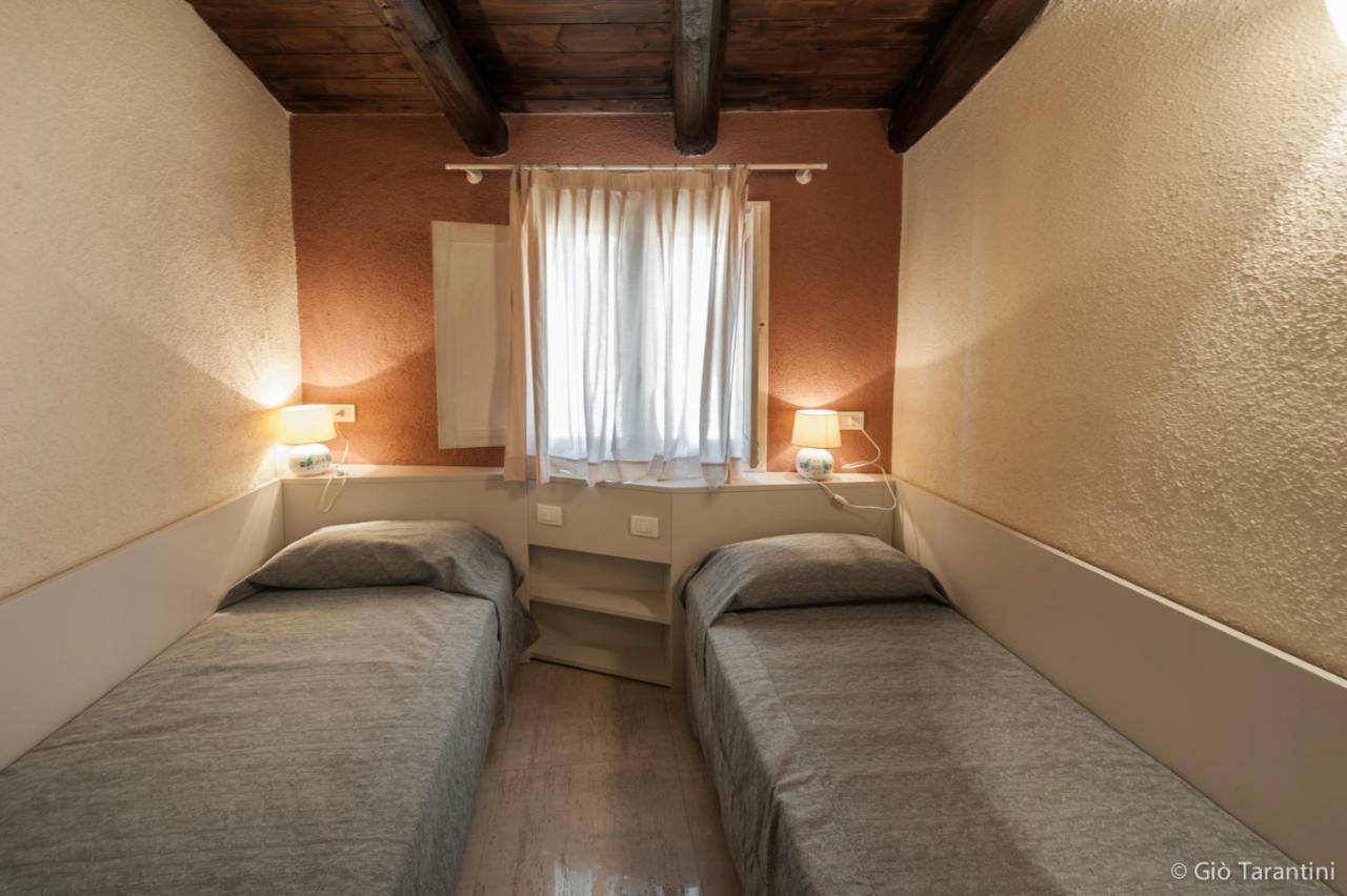 Гостьовий будинок Liscia Country Relais Сант'Антоніо-ді-Галлура Екстер'єр фото